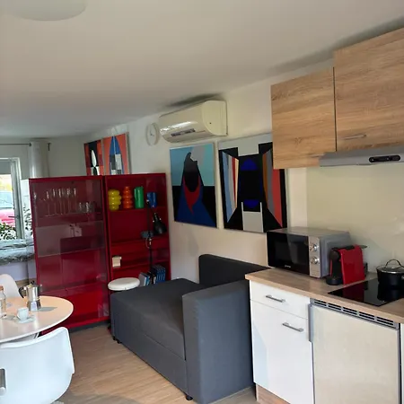 Apartma Art *