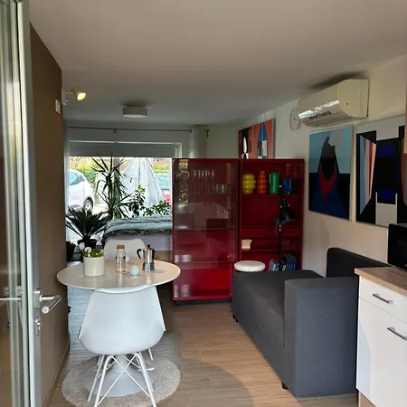 Apartma Art *